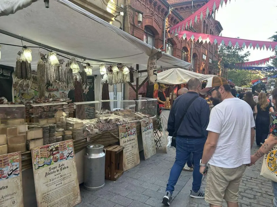 Mercado de las Tres Culturas en Le&oacute;n 2025