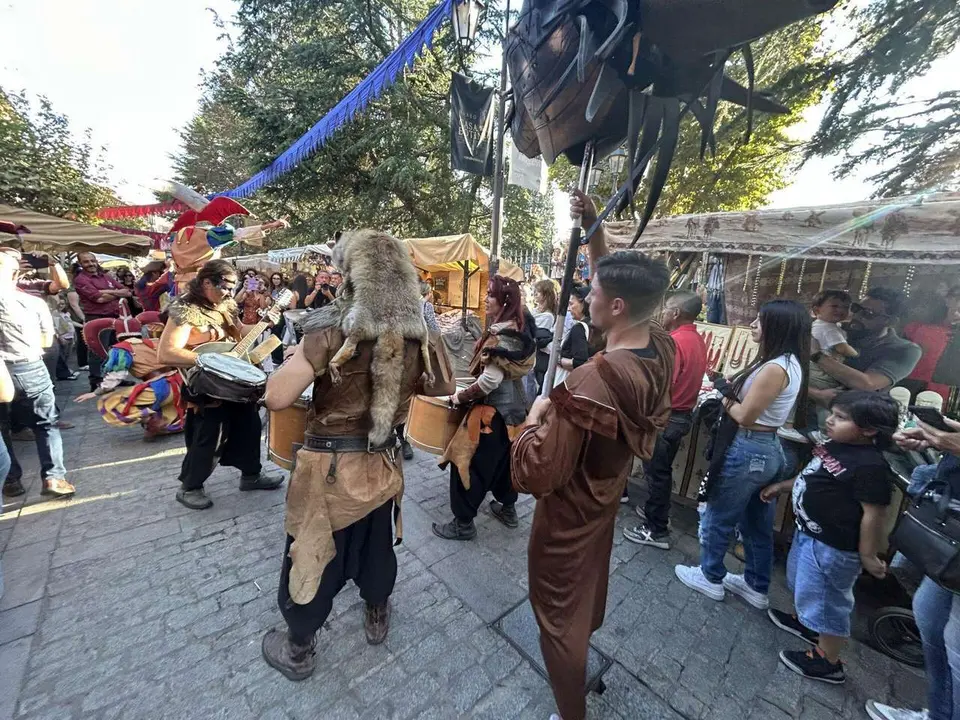 Mercado de las Tres Culturas en Le&oacute;n 2025