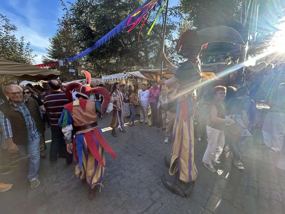 Mercado de las Tres Culturas en Le&oacute;n 2025
