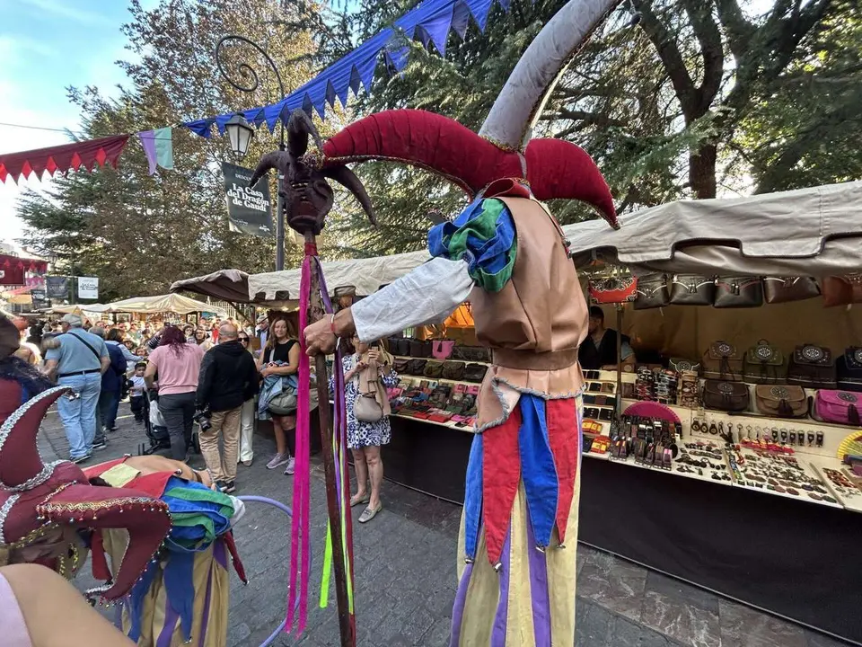 Mercado de las Tres Culturas en Le&oacute;n 2025