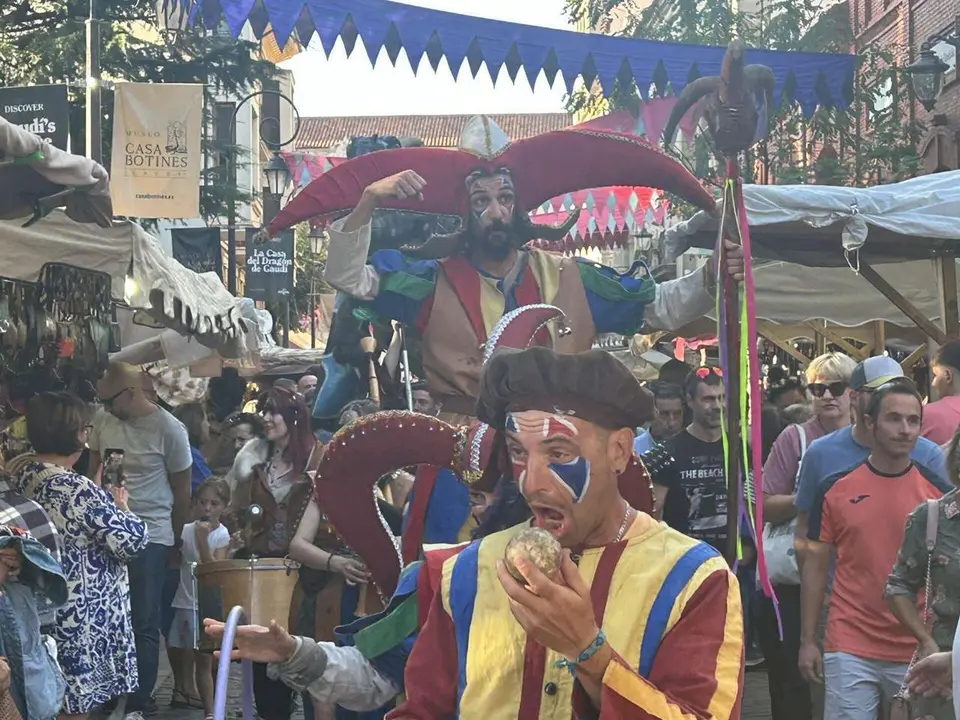 Mercado de las Tres Culturas en Le&oacute;n 2025