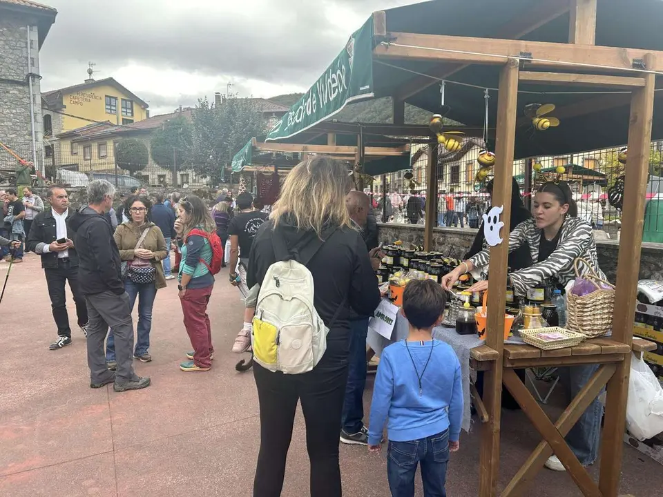 XXI Feria de los Picos de Posada de Valde&oacute;n. Hugo Garc&iacute;a - Le&oacute;n 24 Horas
