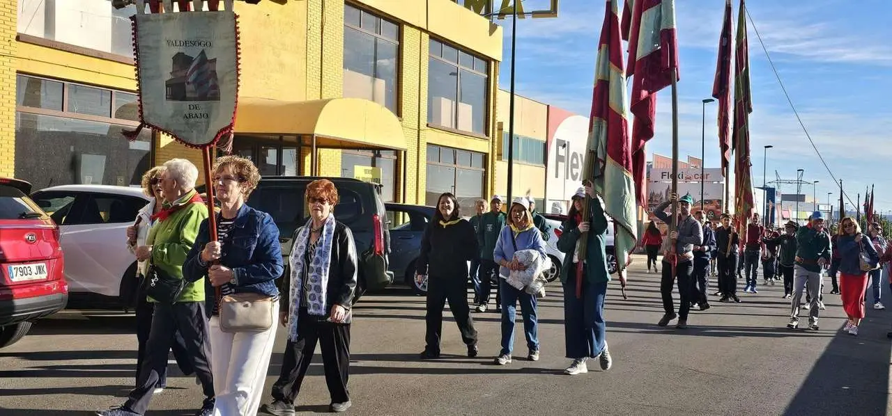 Pendones, carros y romeros participaron un a&ntilde;o m&aacute;s en la romer&iacute;a de San Froil&aacute;n | Le&oacute;n 24 Horas