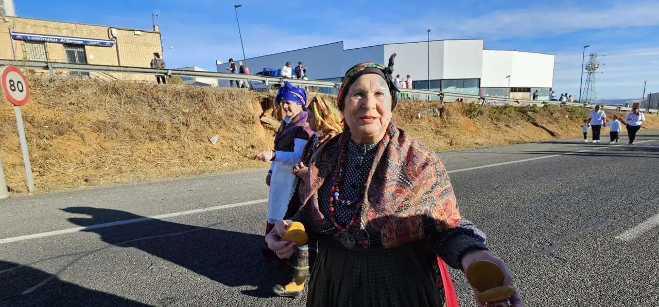 Pendones, carros y romeros participaron un a&ntilde;o m&aacute;s en la romer&iacute;a de San Froil&aacute;n | Le&oacute;n 24 Horas