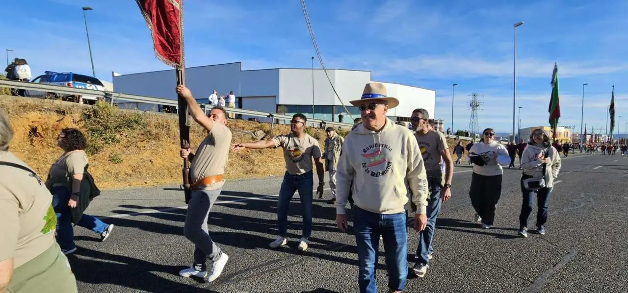 Pendones, carros y romeros participaron un a&ntilde;o m&aacute;s en la romer&iacute;a de San Froil&aacute;n | Le&oacute;n 24 Horas