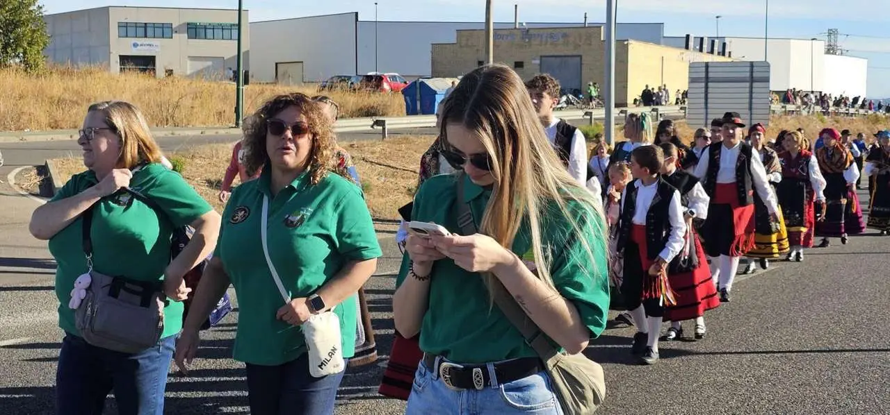Pendones, carros y romeros participaron un a&ntilde;o m&aacute;s en la romer&iacute;a de San Froil&aacute;n | Le&oacute;n 24 Horas