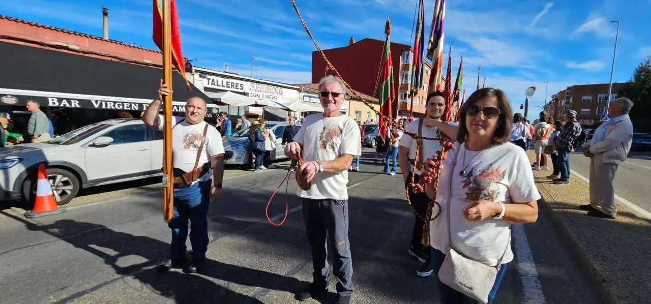 Pendones, carros y romeros participaron un a&ntilde;o m&aacute;s en la romer&iacute;a de San Froil&aacute;n | Le&oacute;n 24 Horas