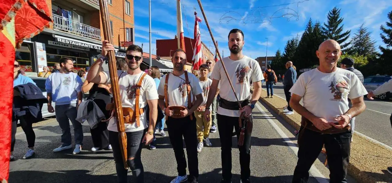 Pendones, carros y romeros participaron un a&ntilde;o m&aacute;s en la romer&iacute;a de San Froil&aacute;n | Le&oacute;n 24 Horas