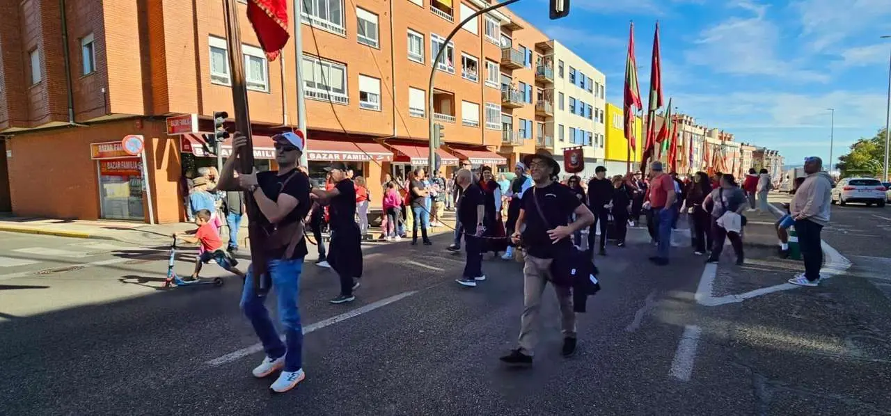 Pendones, carros y romeros participaron un a&ntilde;o m&aacute;s en la romer&iacute;a de San Froil&aacute;n | Le&oacute;n 24 Horas
