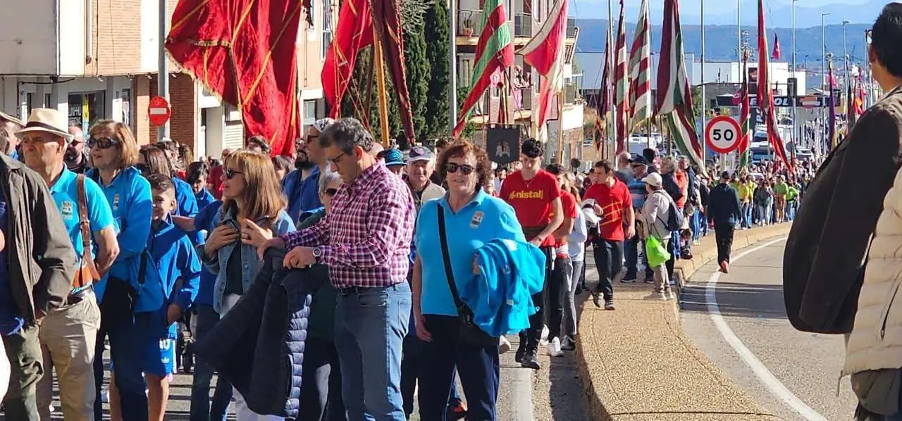 Pendones, carros y romeros participaron un a&ntilde;o m&aacute;s en la romer&iacute;a de San Froil&aacute;n | Le&oacute;n 24 Horas