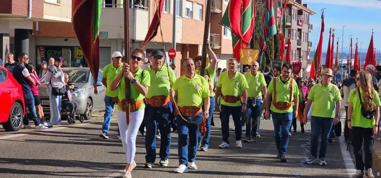 Pendones, carros y romeros participaron un a&ntilde;o m&aacute;s en la romer&iacute;a de San Froil&aacute;n | Le&oacute;n 24 Horas