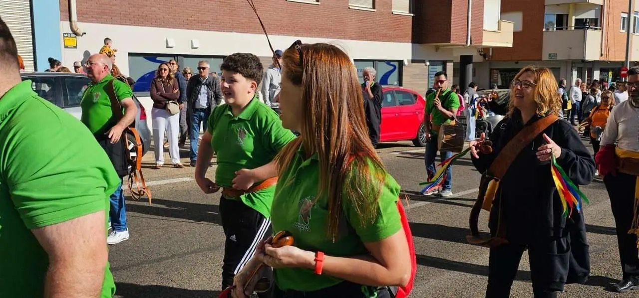 Pendones, carros y romeros participaron un a&ntilde;o m&aacute;s en la romer&iacute;a de San Froil&aacute;n | Le&oacute;n 24 Horas