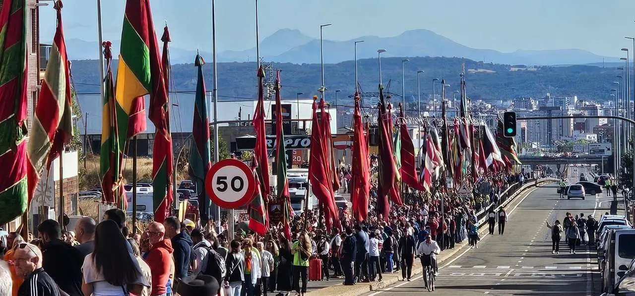 Pendones, carros y romeros participaron un a&ntilde;o m&aacute;s en la romer&iacute;a de San Froil&aacute;n | Le&oacute;n 24 Horas