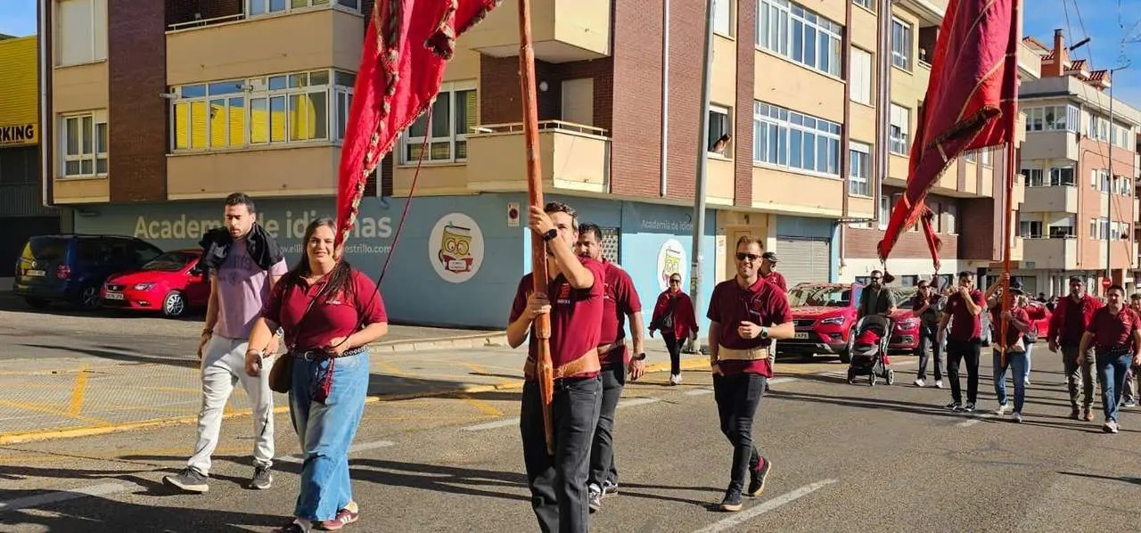 Pendones, carros y romeros participaron un a&ntilde;o m&aacute;s en la romer&iacute;a de San Froil&aacute;n | Le&oacute;n 24 Horas