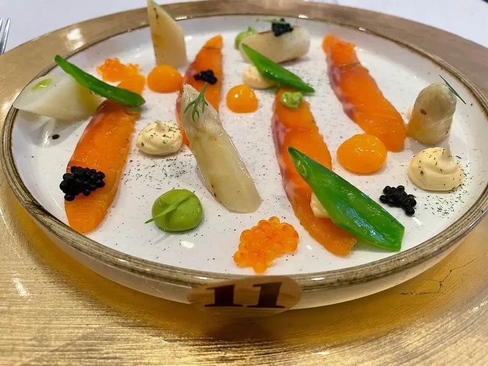 Imagen de archivo de un plato elaborado con trucha en el concurso gastron&oacute;mico anual de Le&oacute;n. | SM