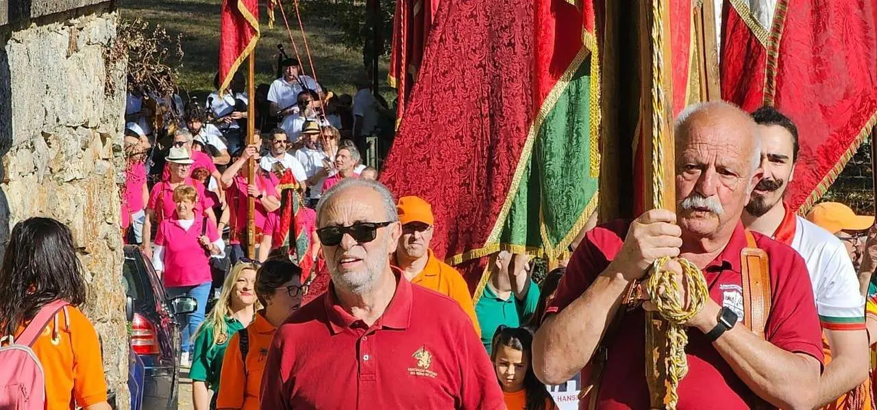 Participantes y visitantes durante la XXV Feria Tradicional de C&aacute;rmenes, que llen&oacute; el municipio de color, m&uacute;sica y tradici&oacute;n. | Le&oacute;n 24 Horas