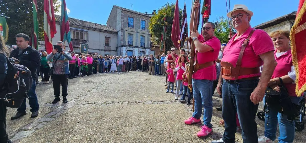 Participantes y visitantes durante la XXV Feria Tradicional de C&aacute;rmenes, que llen&oacute; el municipio de color, m&uacute;sica y tradici&oacute;n. | Le&oacute;n 24 Horas