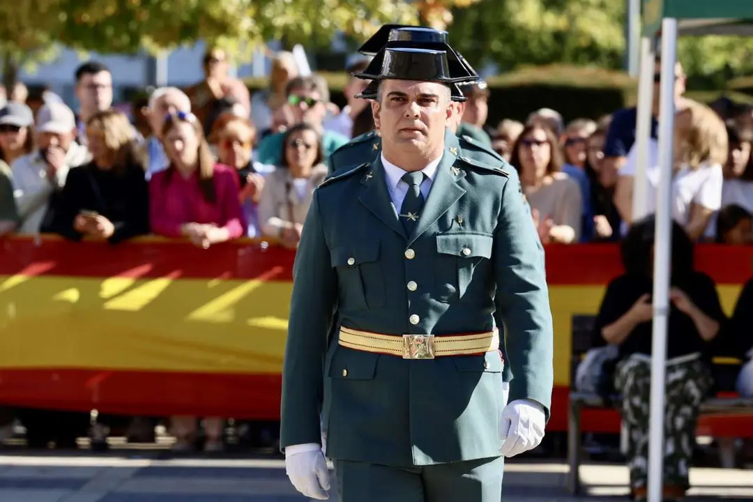 Autoridades y Guardia Civil en el acto del Pilar en San Marcos. | Le&oacute;n 24 Horas. Campillo ICAL