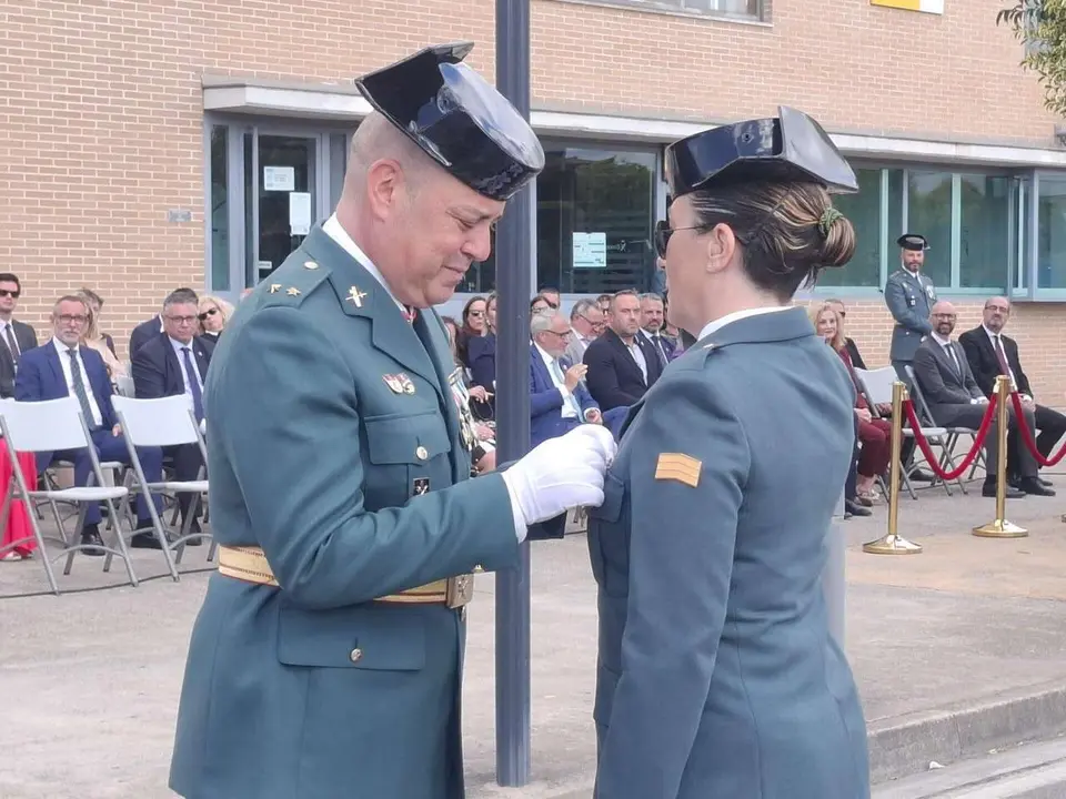Autoridades y mandos de la Guardia Civil durante el acto del Pilar en Ponferrada. | ICAL