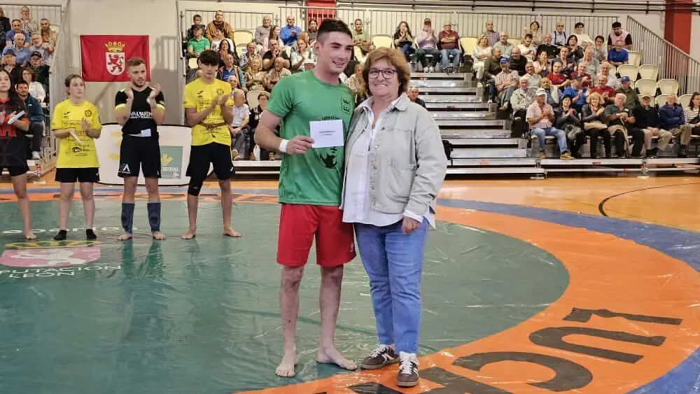 Carlos Momdelo - Campe&oacute;n Ligeros Liga de Verano 2025