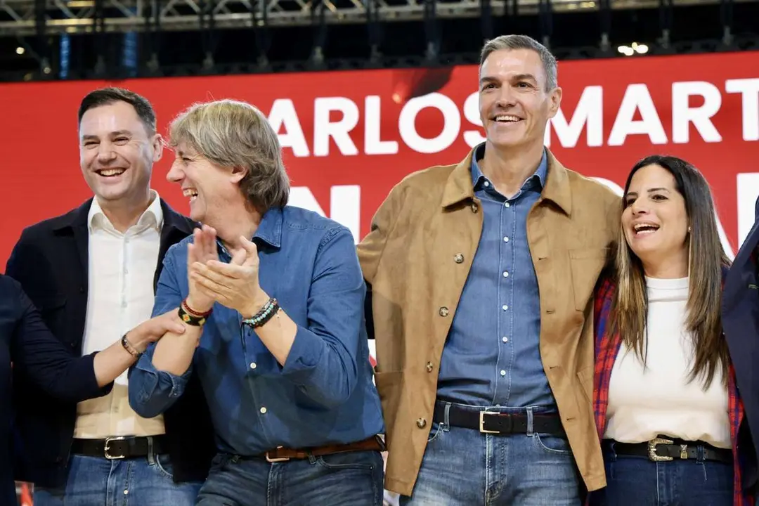 Pedro S&aacute;nchez clausura las jornadas del PSOE en Le&oacute;n junto a Carlos Mart&iacute;nez. | Campillo ICAL