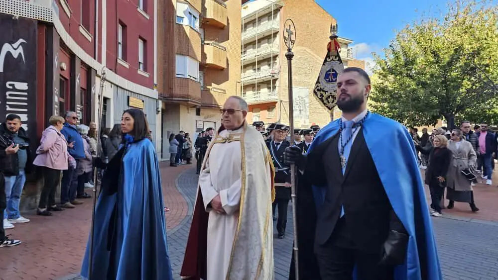 Procesi&oacute;n de San Claudio con la Cofrad&iacute;a del Santo Cristo de la Bienaventuranza. | Le&oacute;n 24 Horas