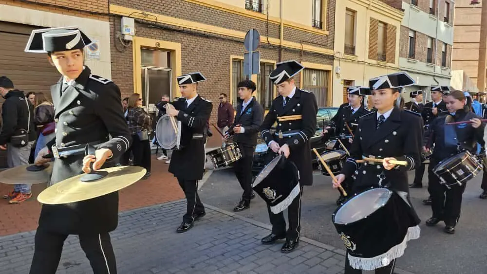 Procesi&oacute;n de San Claudio con la Cofrad&iacute;a del Santo Cristo de la Bienaventuranza. | Le&oacute;n 24 Horas