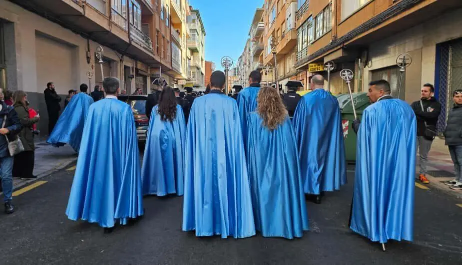 Procesi&oacute;n de San Claudio con la Cofrad&iacute;a del Santo Cristo de la Bienaventuranza. | Le&oacute;n 24 Horas