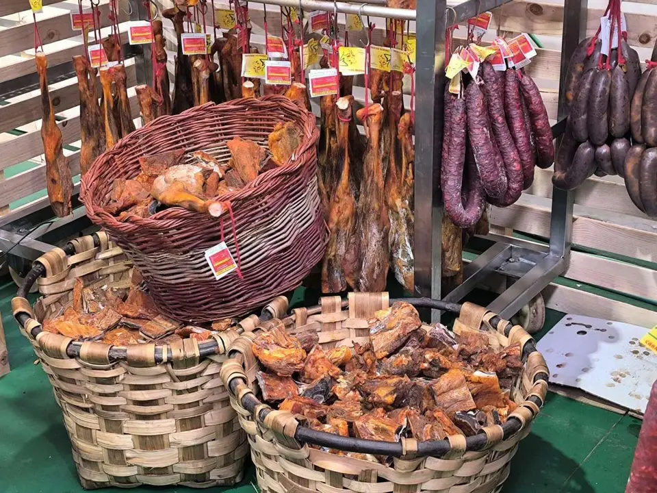 Feria de la Cecina de Chivo de Vegacervera 2025. Le&oacute;n 24 horas.