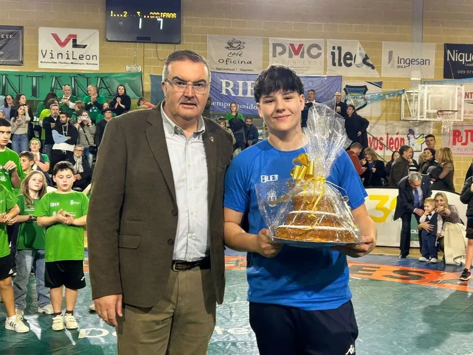 Ambiente, celebraci&oacute;n y entrega de premios en el corro de Sariegos | Le&oacute;n 24 Horas