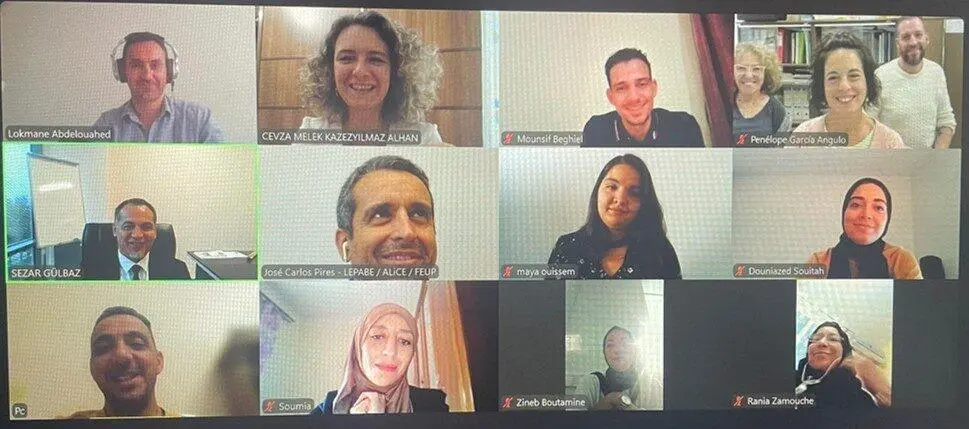 Primera reuni&oacute;n online de proyecto Phybiomed. Arriba a la izquierda, el coordinador de proyecto, doctor Lokmane Abdelouahed. Arriba a la derecha grupo ULE (M&ordf; Luz Centeno, Pen&eacute;lope Garc&iacute;a-Angulo y Asier Largo-Gosens).