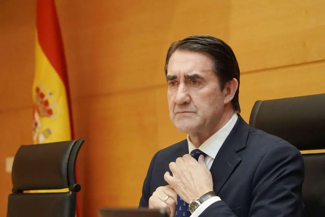 Conceyu Pa&iacute;s Llion&eacute;s nombra &lsquo;Mart&iacute;n-Villano&rsquo; al consejero leon&eacute;s Su&aacute;rez-Qui&ntilde;ones. | ICAL