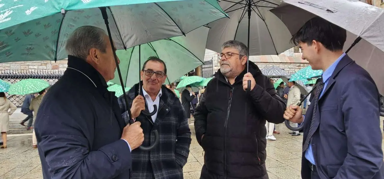 Caja Rural celebra su 30 aniversario en Le&oacute;n. Le&oacute;n 24 horas.