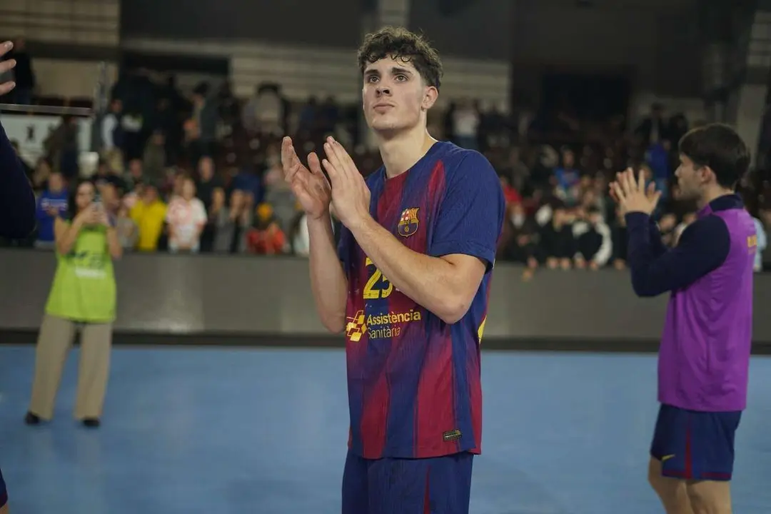 Partido entre el Abanca Ademar y el FC Barcelona. Fotograf&iacute;a: a.mproducciones