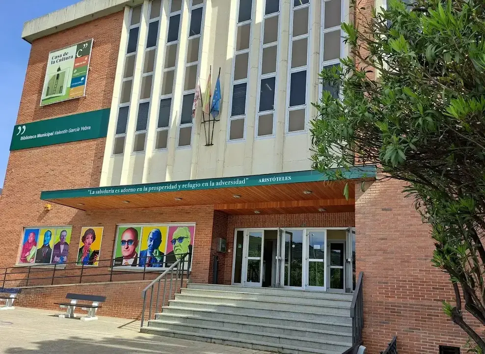 Biblioteca Valent&iacute;n Garc&iacute;a Yebra. Ayuntamiento de Ponferrada.