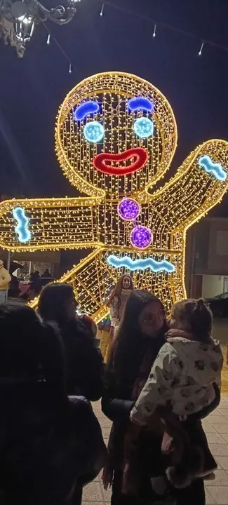 Decoraci&oacute;n navide&ntilde;a en Almanza. Le&oacute;n 24 Horas.