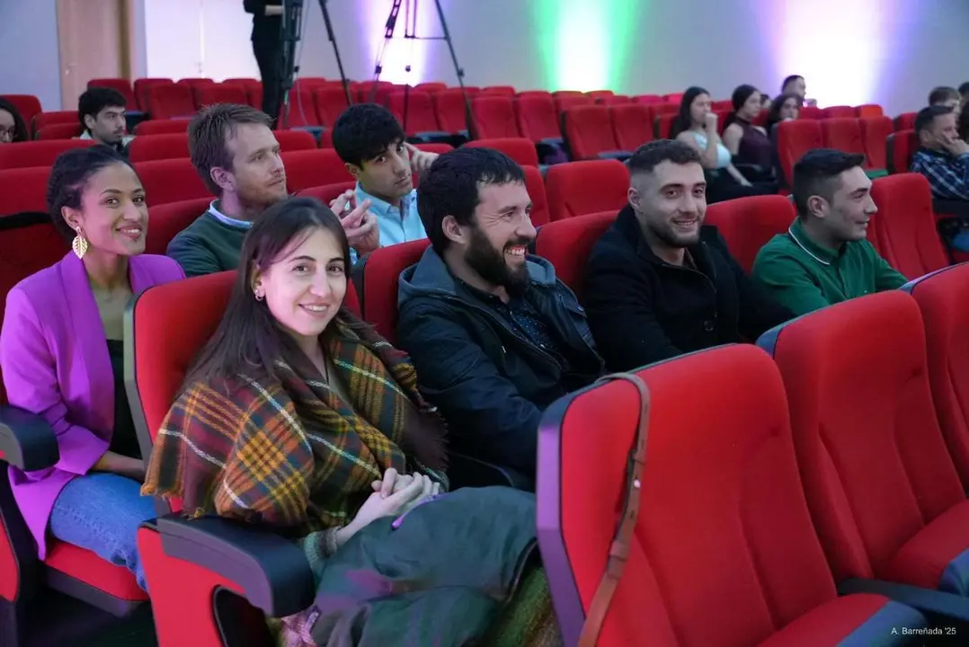 Participantes y premiados en la gala de la lucha leonesa celebrada en el auditorio Caf&eacute; Quijano. Antonio Barre&ntilde;ada.