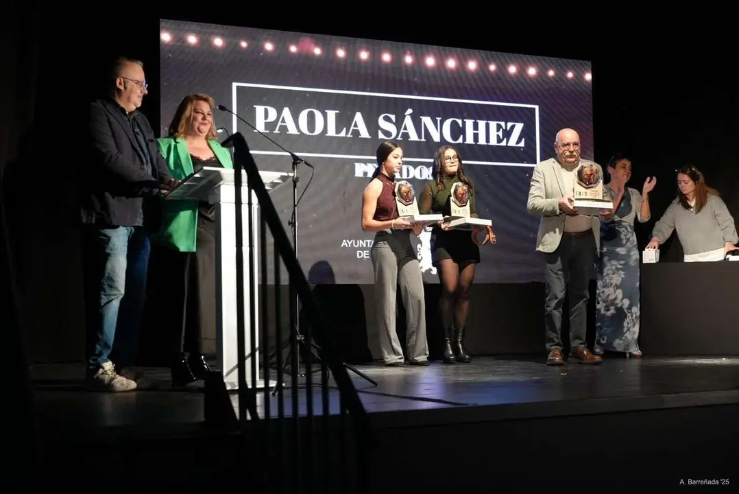 Participantes y premiados en la gala de la lucha leonesa celebrada en el auditorio Caf&eacute; Quijano. Antonio Barre&ntilde;ada.