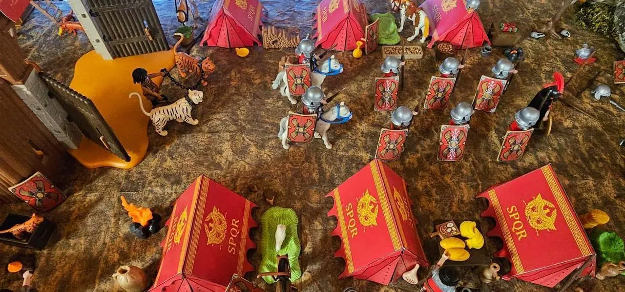 Ambiente navide&ntilde;o en C&aacute;rmenes durante el encendido de luces y la inauguraci&oacute;n del Bel&eacute;n de Playmobil. Le&oacute;n 24 horas.
