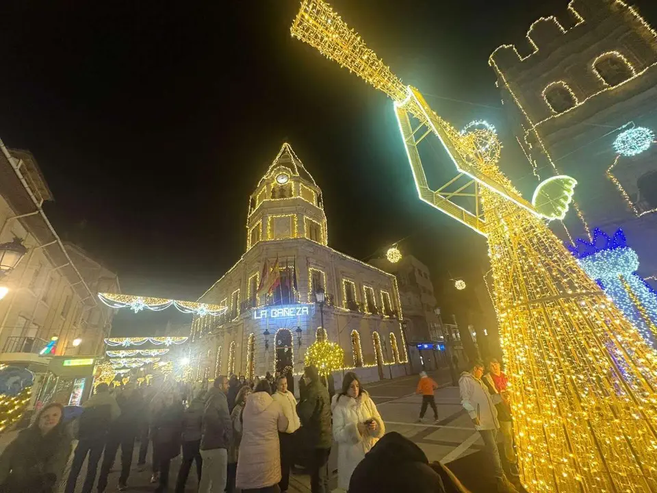 Luces de Navidad de La Ba&ntilde;eza. Le&oacute;n 24 horas.