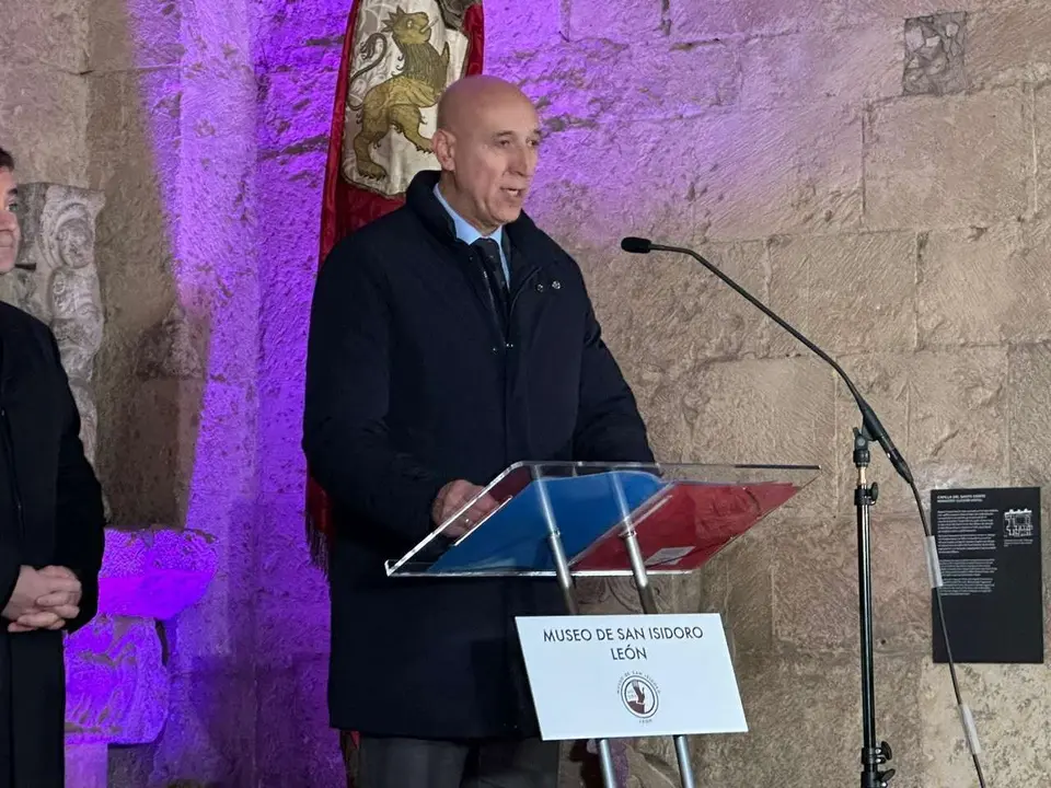 El Pante&oacute;n Real de San Isidoro acogi&oacute; este viernes el primer homenaje a Urraca I, con la presencia de autoridades. Le&oacute;n 24 Horas