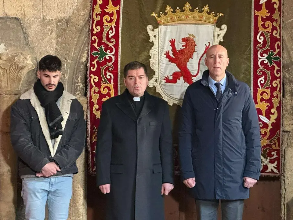El Pante&oacute;n Real de San Isidoro acogi&oacute; este viernes el primer homenaje a Urraca I, con la presencia de autoridades. Le&oacute;n 24 Horas