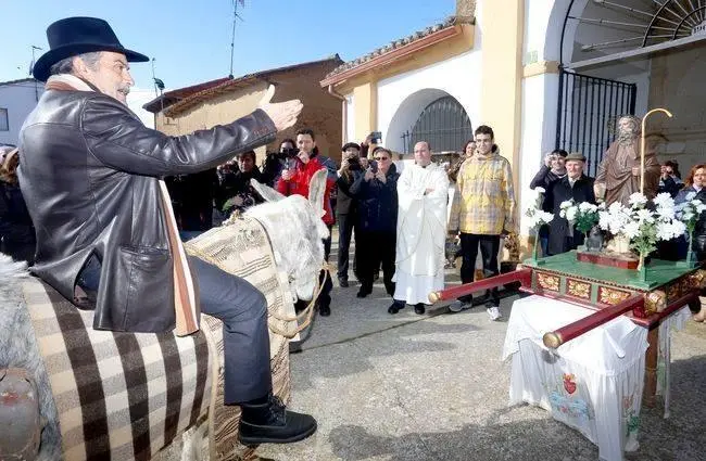 Villeza (Le&oacute;n) honrar&aacute; de nuevo a San Ant&oacute;n dedic&aacute;ndole refranes o coplillas