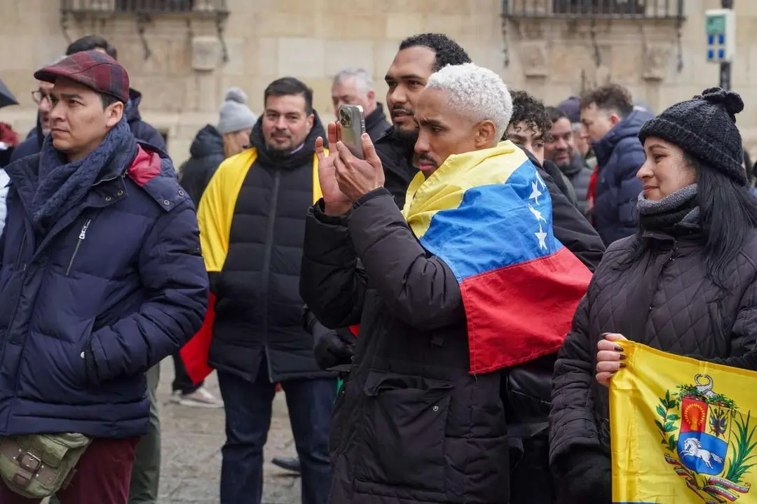 La Asociaci&oacute;n de venezolanos integrados en Le&oacute;n convocan una concentraci&oacute;n para reclamar respeto a la soberan&iacute;a del pueblo y pedir un juicio contra Nicol&aacute;s Maduro. Campillo. ICAL.
