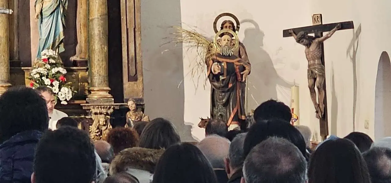 San Ant&oacute;n en Algadefe, con la tradicional subasta de tartas tras los actos del d&iacute;a. | Le&oacute;n 24 Horas