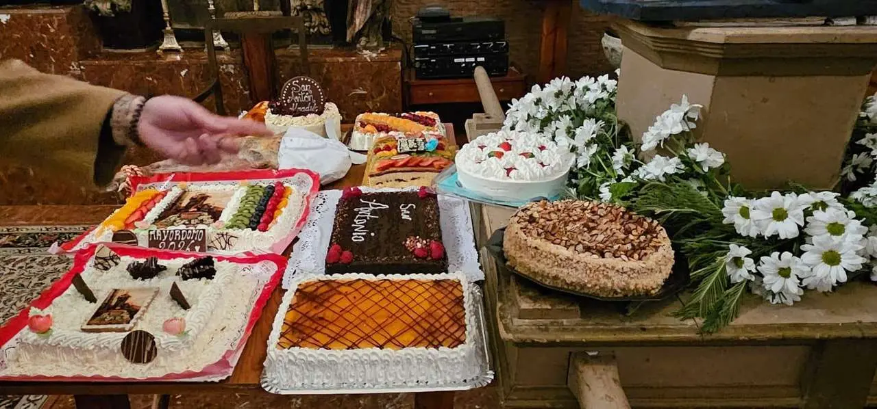 San Ant&oacute;n en Algadefe, con la tradicional subasta de tartas tras los actos del d&iacute;a. | Le&oacute;n 24 HorasSan Ant&oacute;n en Algadefe, con la tradicional subasta de tartas tras los actos del d&iacute;a. | Le&oacute;n 24 Horas