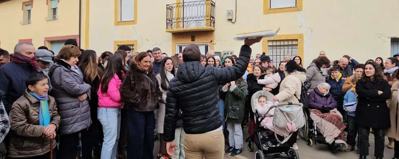 San Ant&oacute;n en Algadefe, con la tradicional subasta de tartas tras los actos del d&iacute;a. | Le&oacute;n 24 Horas