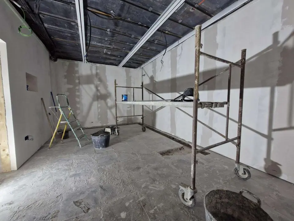 Obras en la nueva sala de Rayos X del centro de salud de Toreno. 