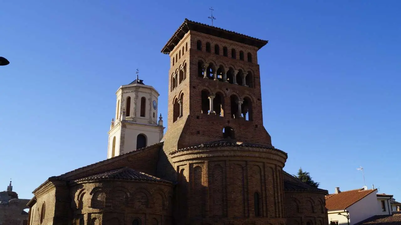 Iglesia de San Tirso de Sahag&uacute;n - APL