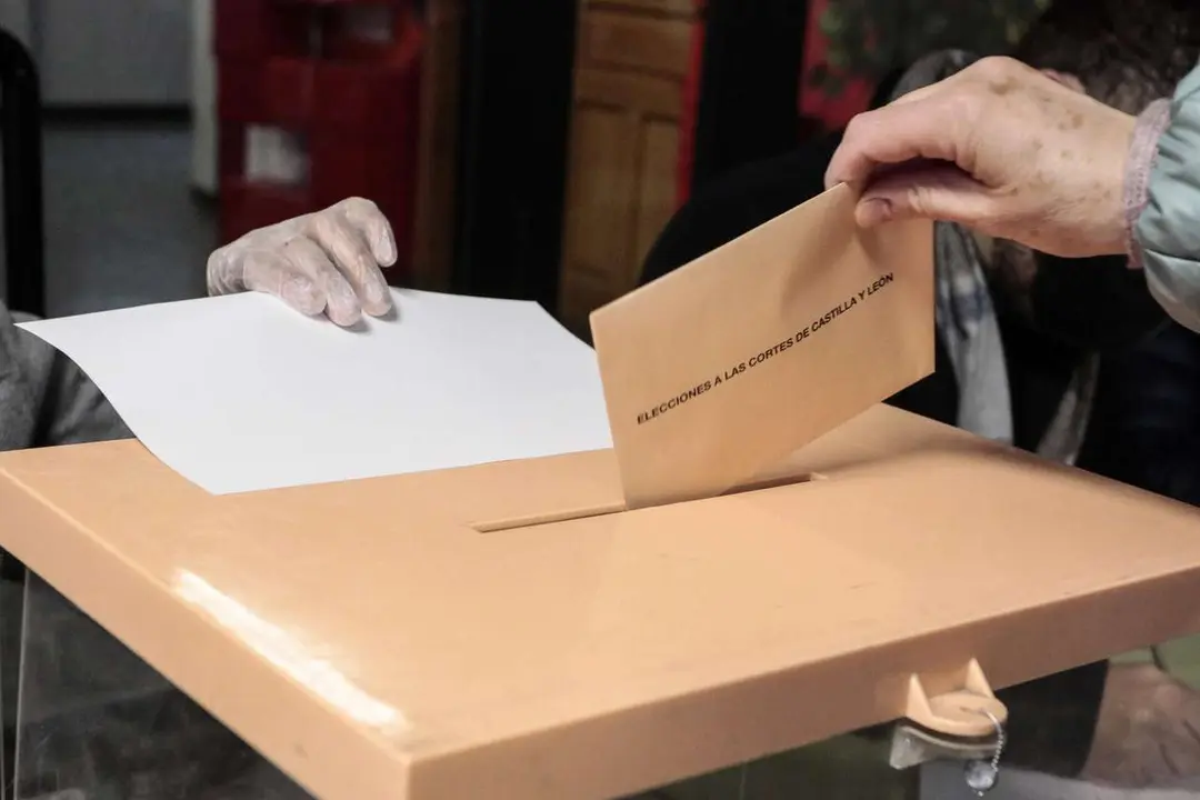 Votaci&oacute;n en la capital leonesa a las Cortes de Castilla y Le&oacute;n. Campillo